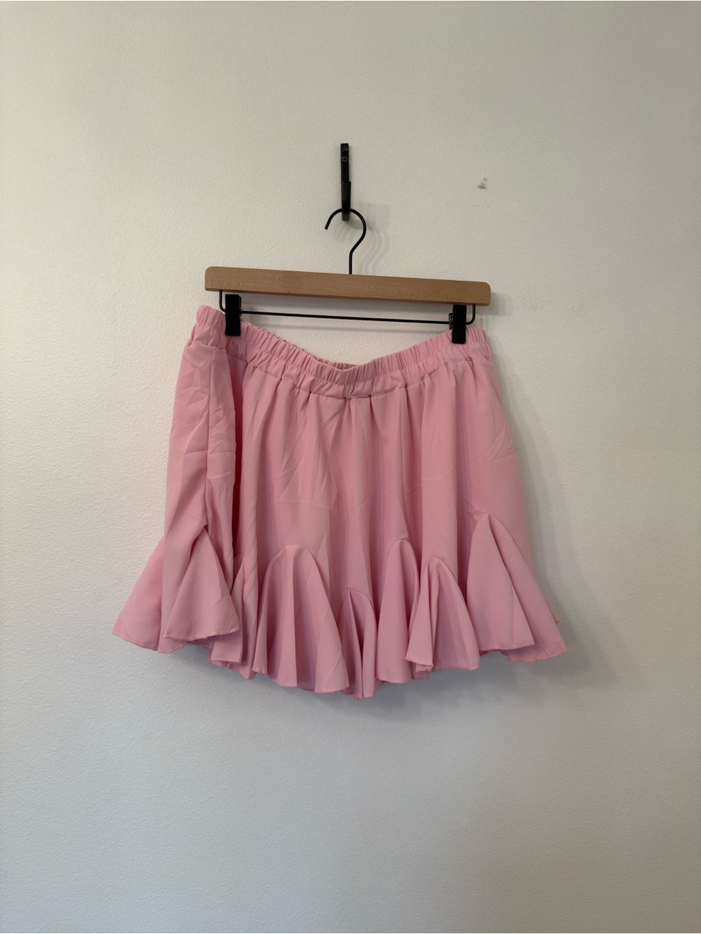 Feminine Pink Ruffle Hem Mini Skirt